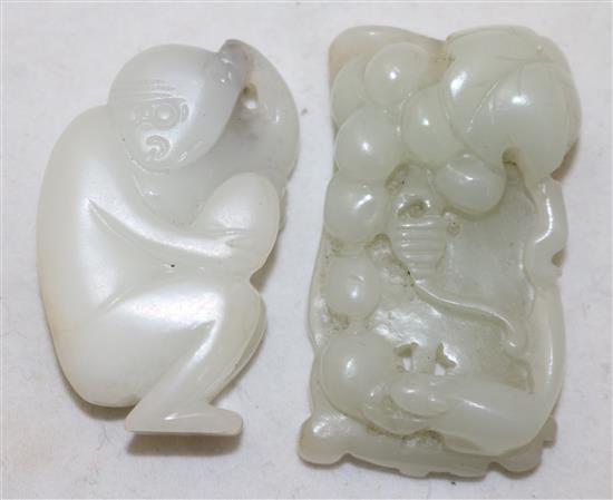 A Chinese white jade figure of a monkey and a pale celadon jade pendant plaque, 19th century, 4.6cm